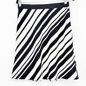 Ann Taylor Blue Black Ivory Diagonal Stripe A Line Flowy Skirt